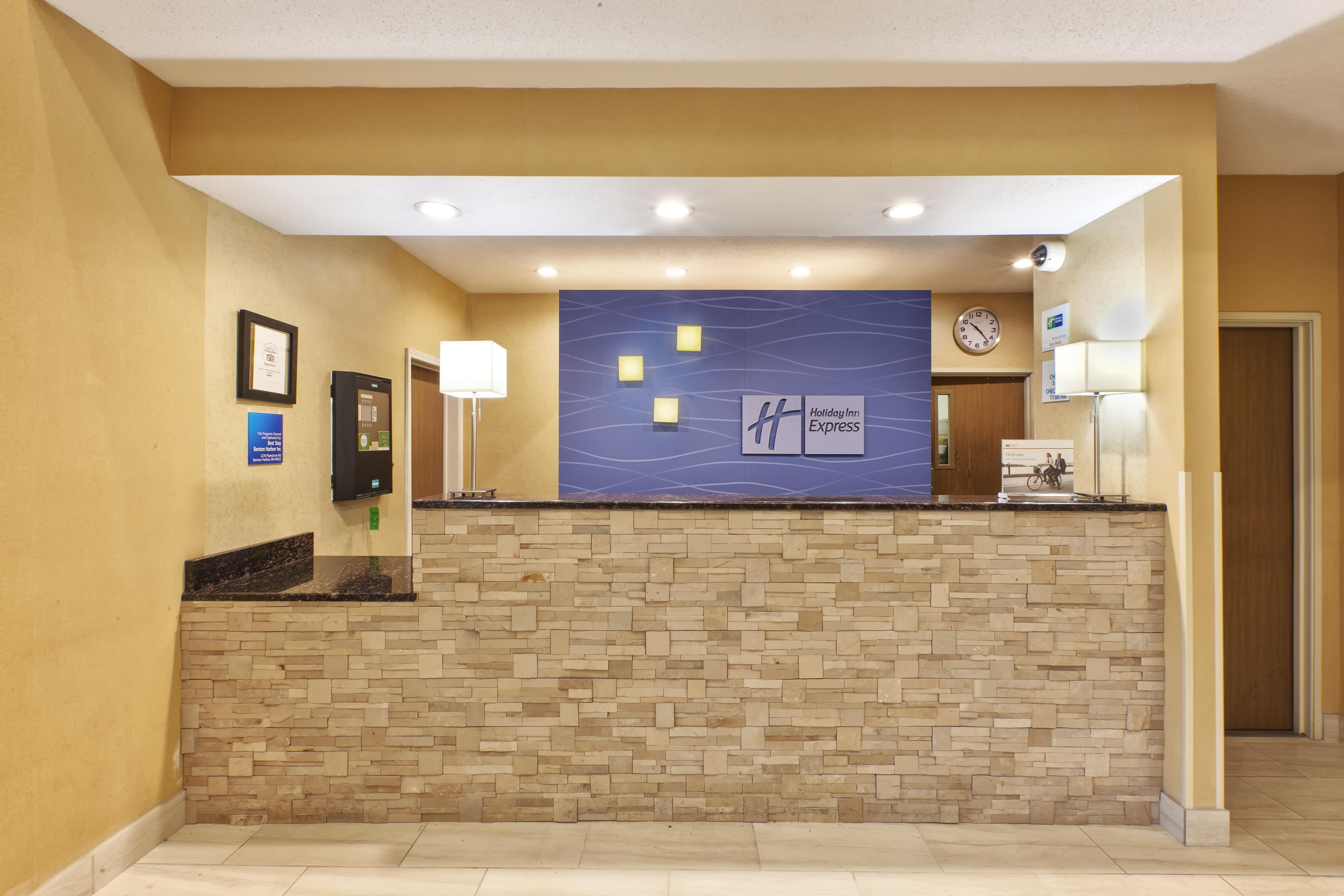Country Inn & Suites By Radisson Benton Harbor-St Joseph Mi Dış mekan fotoğraf