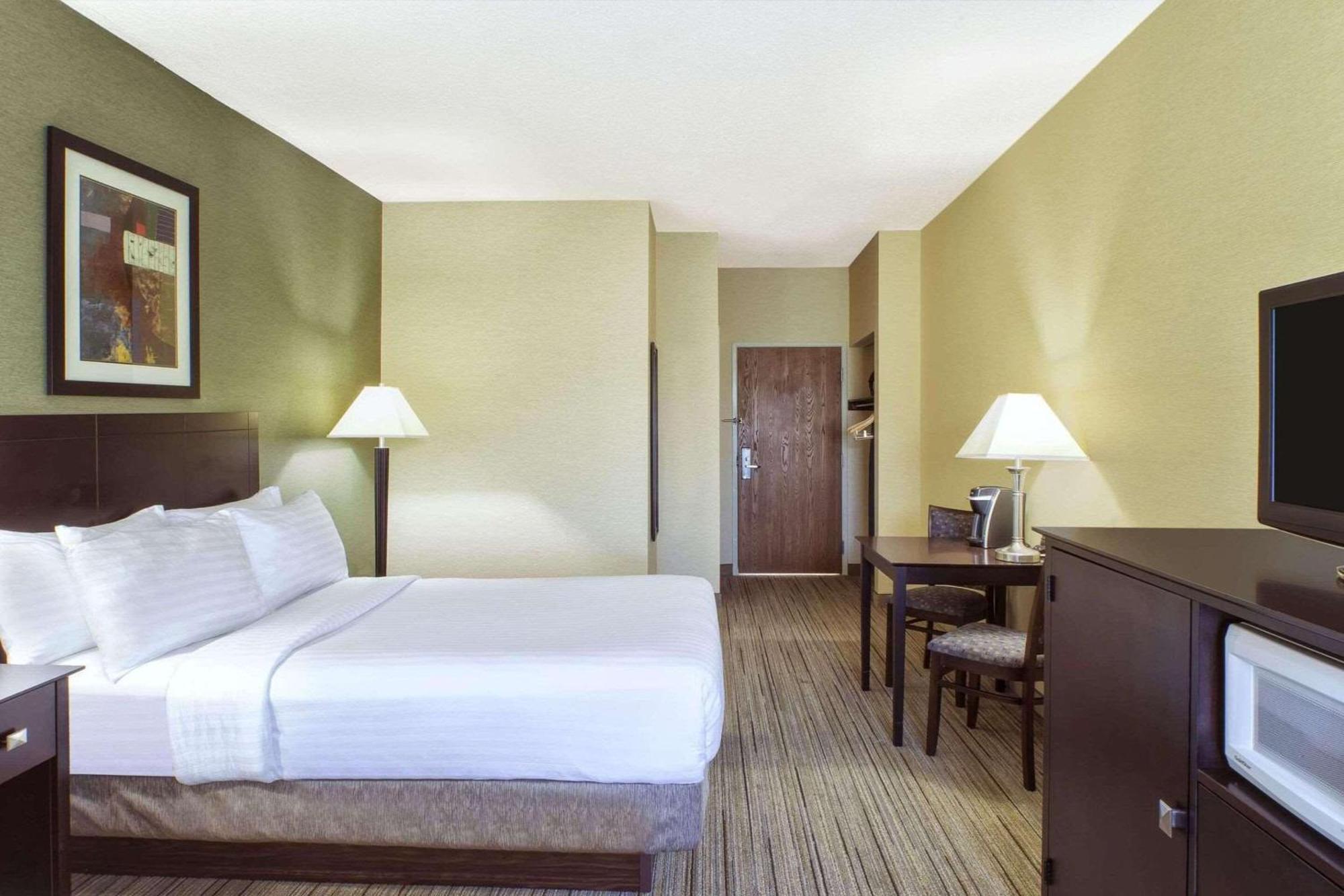 Country Inn & Suites By Radisson Benton Harbor-St Joseph Mi Dış mekan fotoğraf