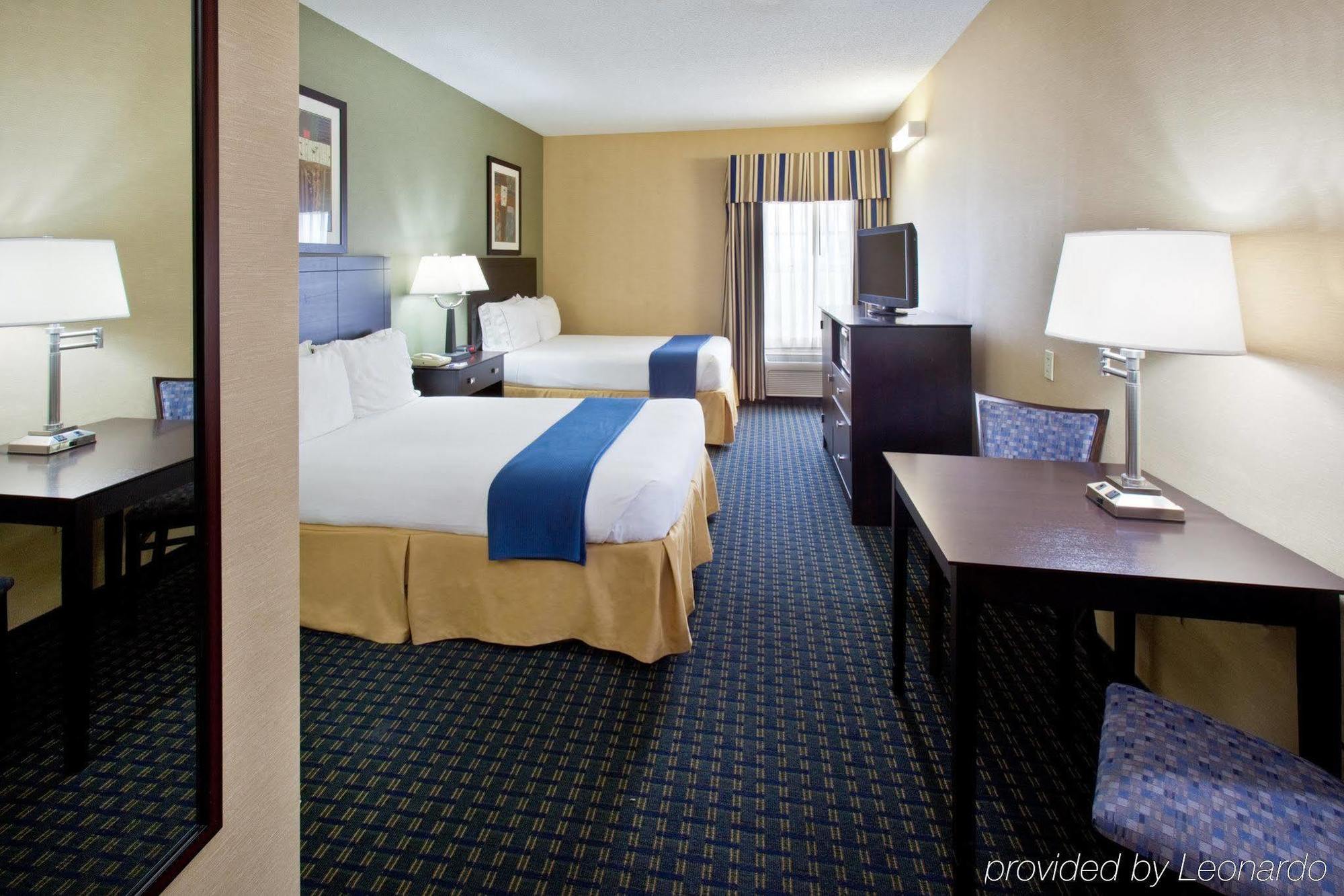Country Inn & Suites By Radisson Benton Harbor-St Joseph Mi Oda fotoğraf