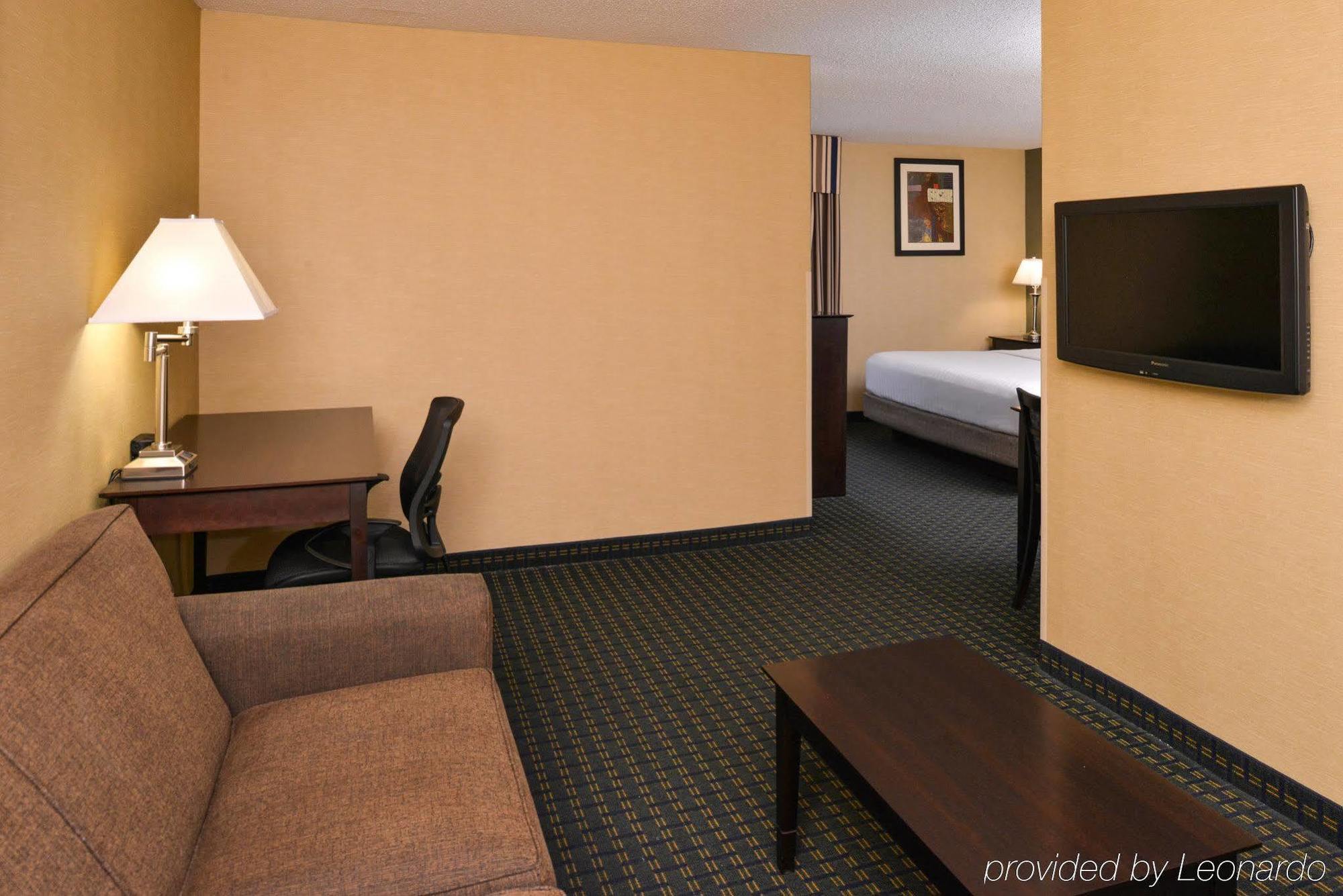Country Inn & Suites By Radisson Benton Harbor-St Joseph Mi Dış mekan fotoğraf
