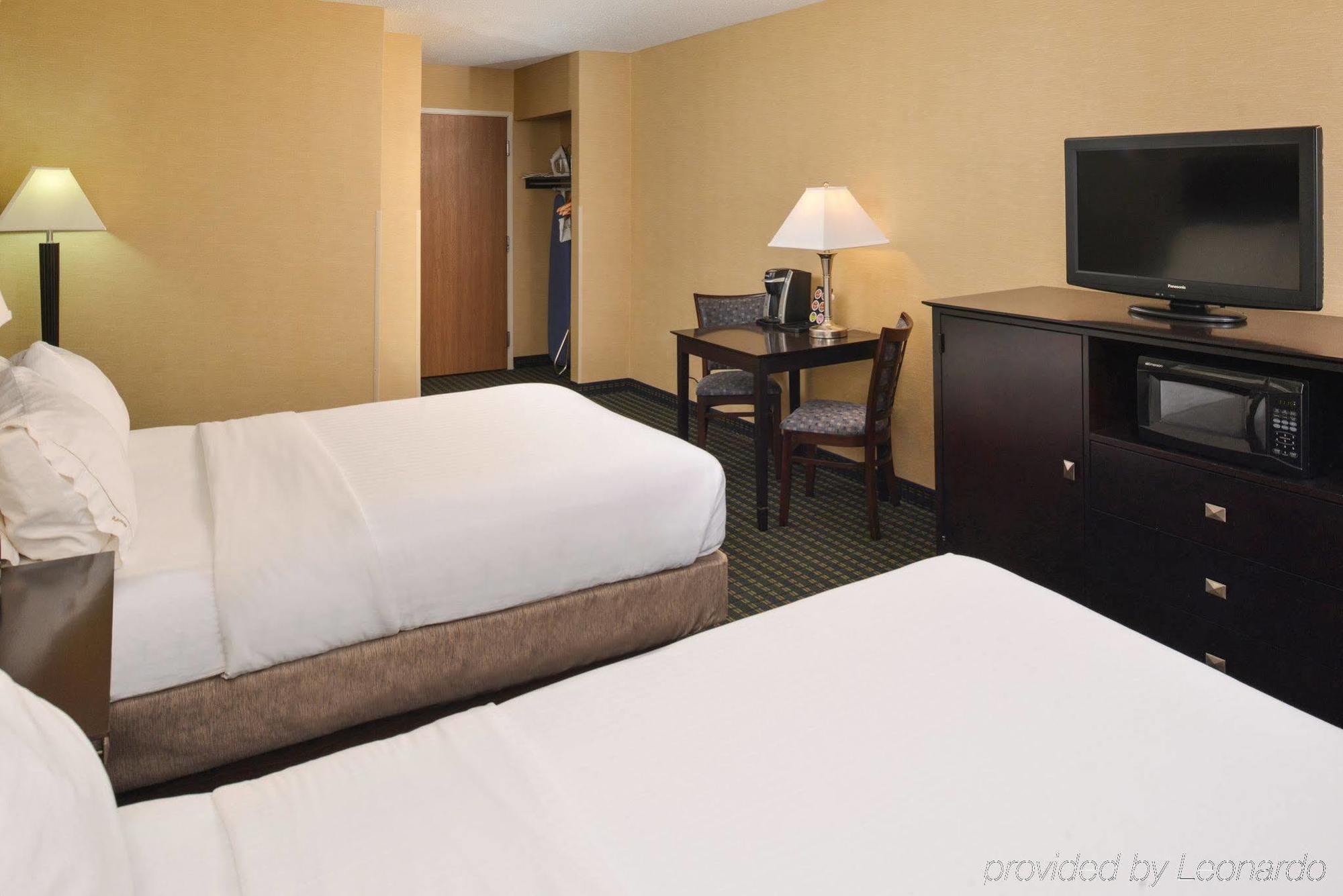 Country Inn & Suites By Radisson Benton Harbor-St Joseph Mi Dış mekan fotoğraf