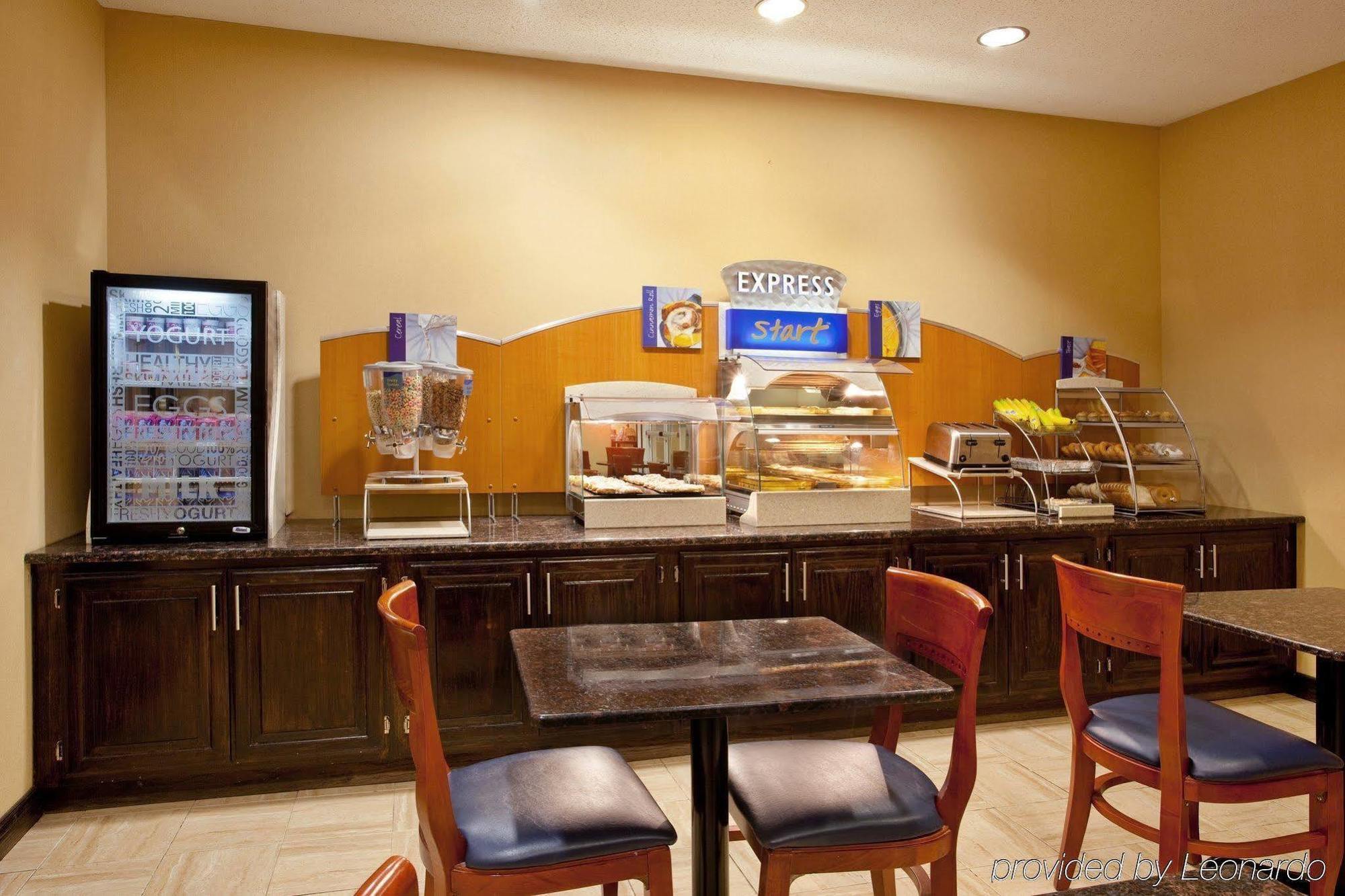 Country Inn & Suites By Radisson Benton Harbor-St Joseph Mi Dış mekan fotoğraf