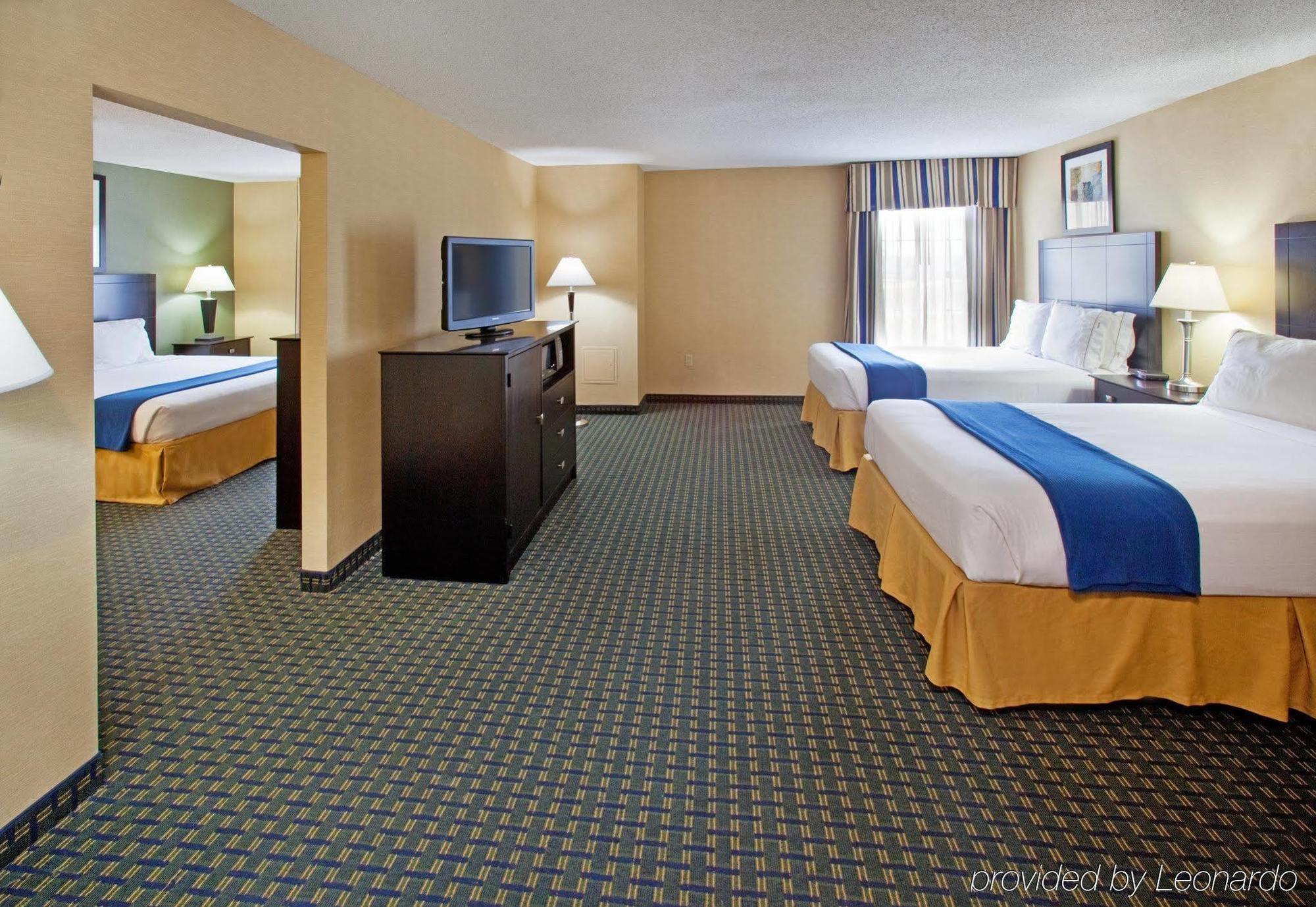 Country Inn & Suites By Radisson Benton Harbor-St Joseph Mi Oda fotoğraf