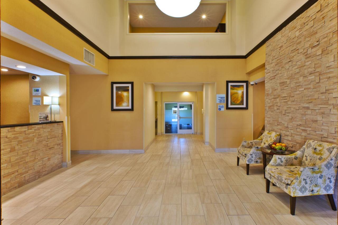 Country Inn & Suites By Radisson Benton Harbor-St Joseph Mi Dış mekan fotoğraf
